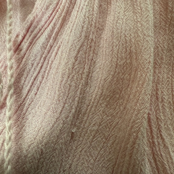 Old Navy pink top, peasant style, boho, ties, size small - Picture 9 of 9